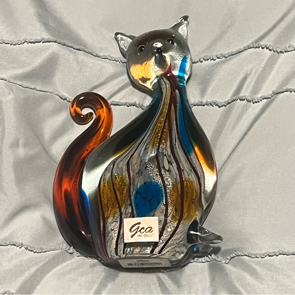 GCA Art Glass Swirled Blown Glass Cat In Brown, Aqua And Clear
